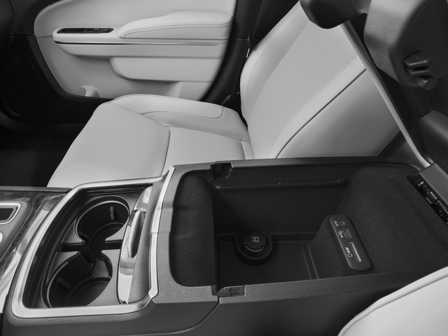 2017 Chrysler 300 300C