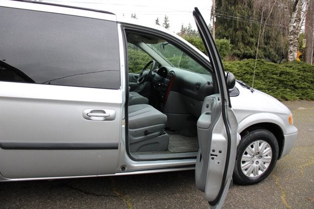 2006 Chrysler Town & Country SWB Base 74K MILES