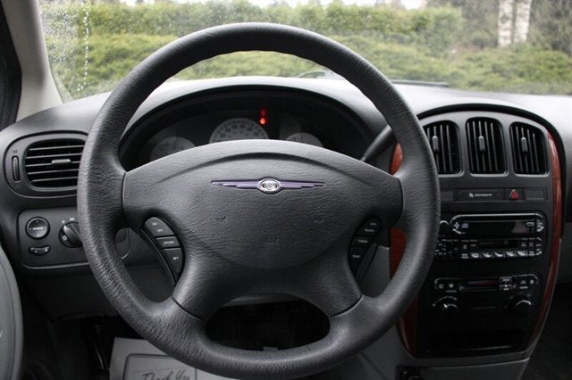 2006 Chrysler Town & Country SWB Base 74K MILES