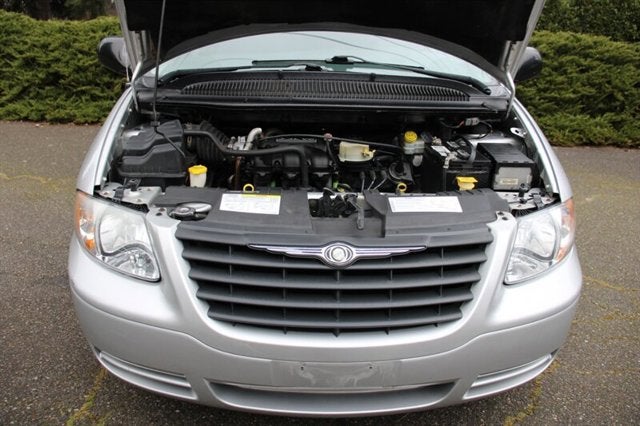 2006 Chrysler Town & Country SWB Base 74K MILES