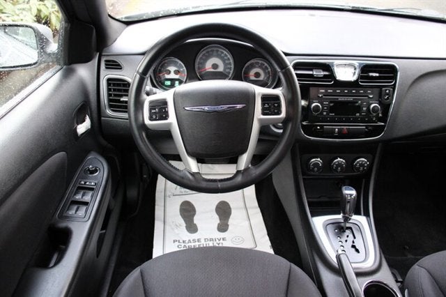 2013 Chrysler 200 Touring