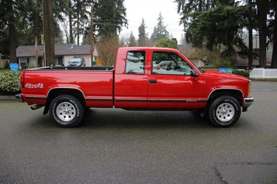 1995 Chevrolet C/K 1500 2dr K1500 Cheyenne 4X4