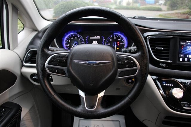 2020 Chrysler Voyager LXI