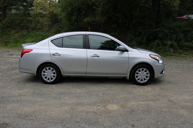 2015 Nissan Versa SV