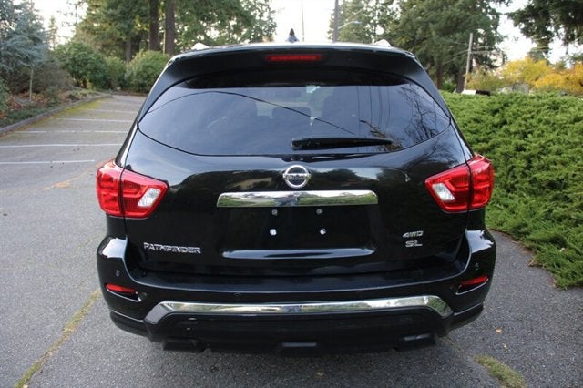2019 Nissan Pathfinder SL