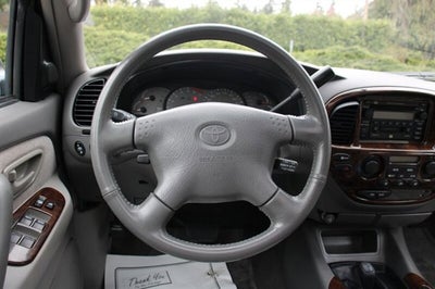 2002 Toyota Sequoia SR5