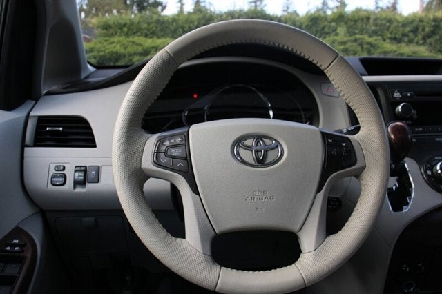 2011 Toyota Sienna XLE 7-Passenger AWD