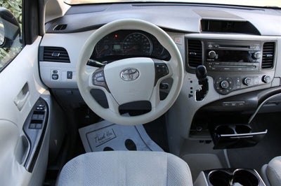 2011 Toyota Sienna LE 8-Passenger