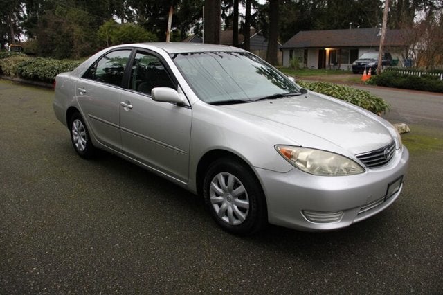2005 Toyota Camry LE
